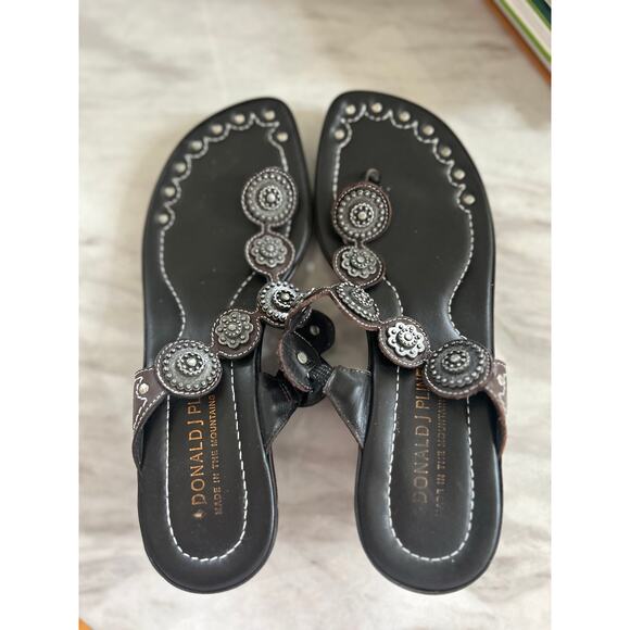 Donald J. Pliner Black/Dark Brown Leather Metal Western Embellished Sandal - Picture 6 of 10
